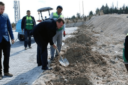 Blog yazısı Besni’de 400 Bin Fidan Toprakla Buluşacakiçin resim